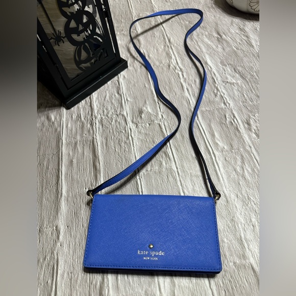 Kate Spade ♠️ Saffiano Leather Crossbody ECU - Picture 2 of 6